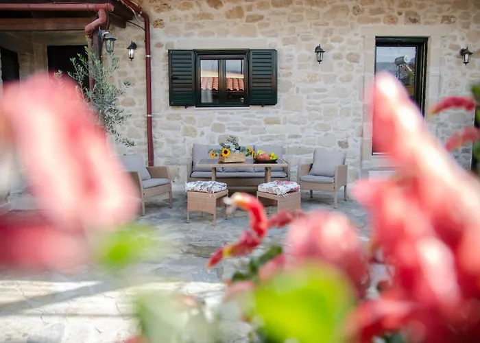 Pyrgou Villa With Shared Swimming Pool