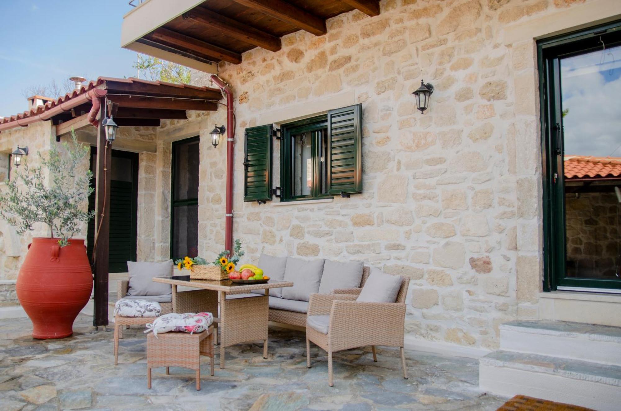 Pyrgou With Shared Swimming Pool Holiday home