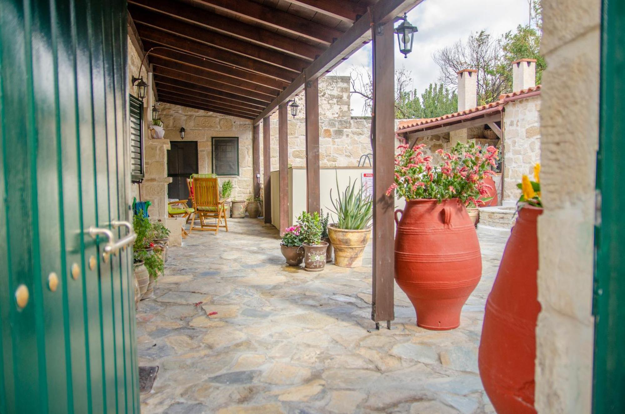 Pyrgou With Shared Swimming Pool Heraklion (Crete)