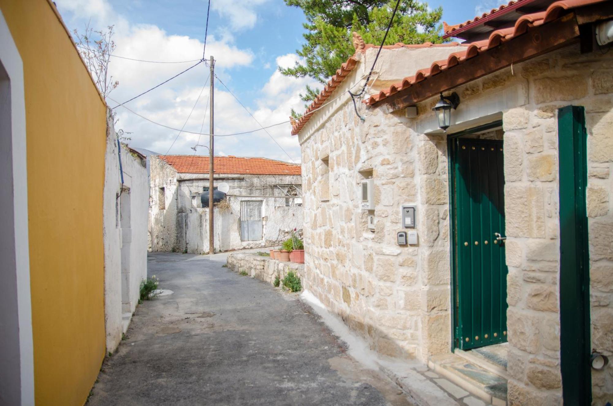 Holiday home Pyrgou With Shared Swimming Pool