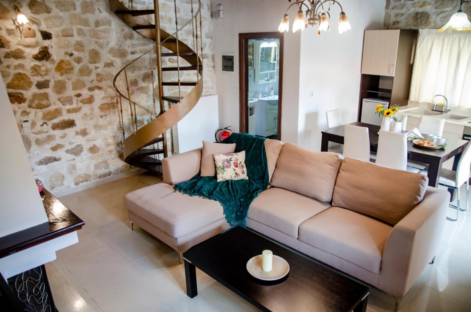 Pyrgou With Shared Swimming Pool Holiday home *