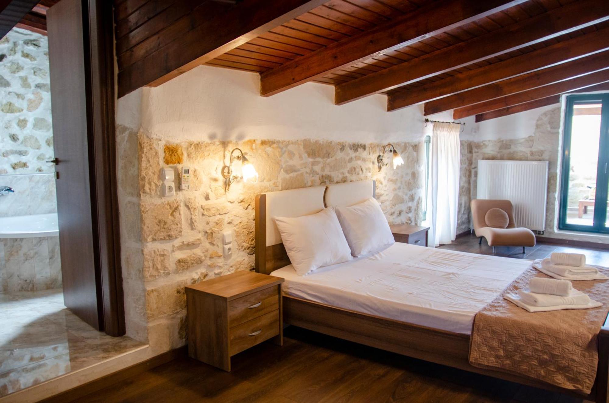 Pyrgou With Shared Swimming Pool Heraklion (Crete)