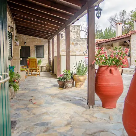 Pyrgou Villa With Shared Swimming Pool Heraklion  Exterior photo