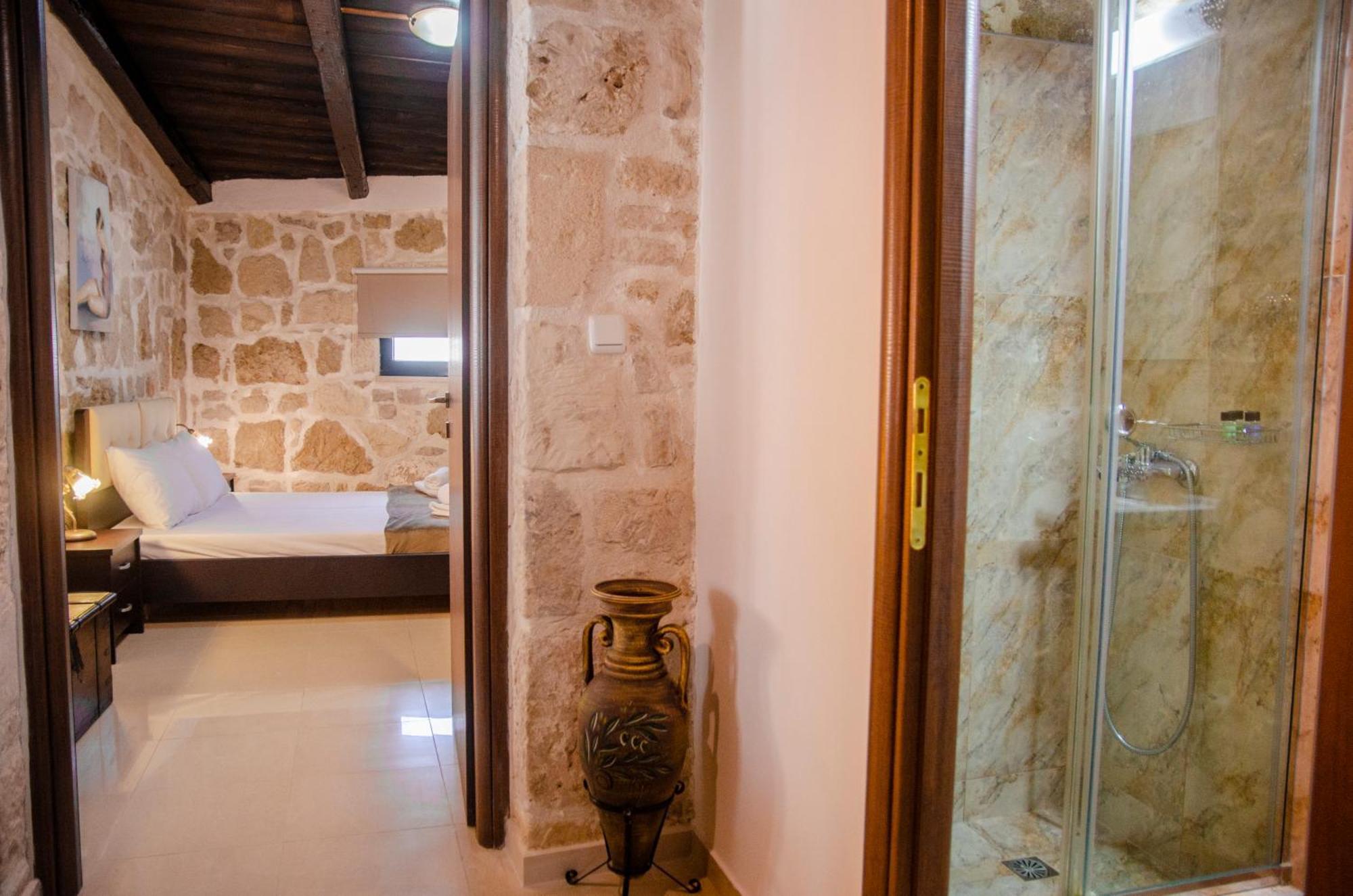 Pyrgou With Shared Swimming Pool Holiday home Heraklion (Crete)